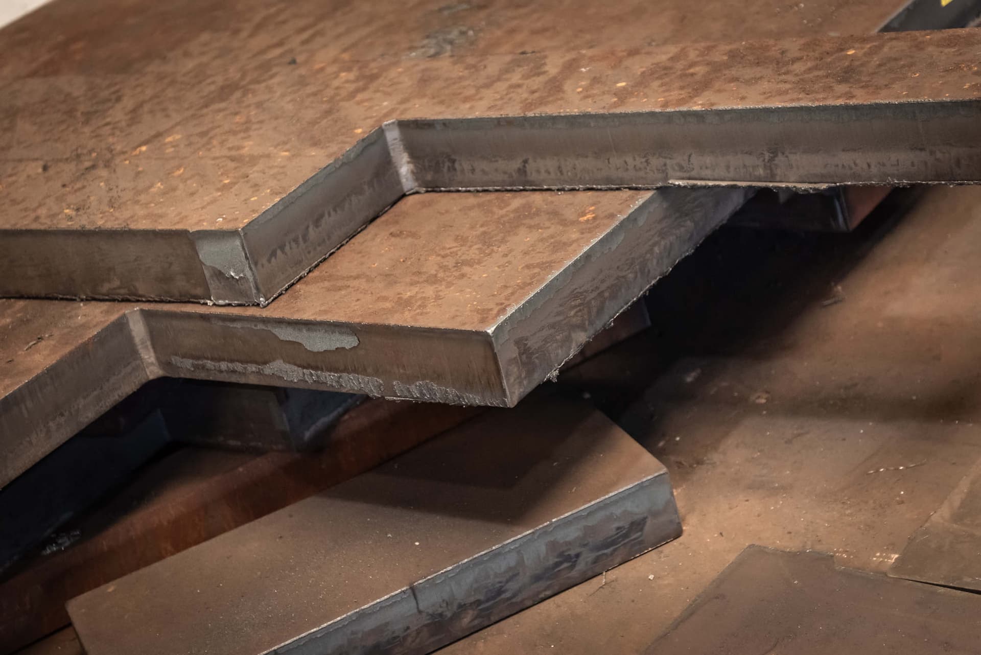 Rohe geschnittene Platten